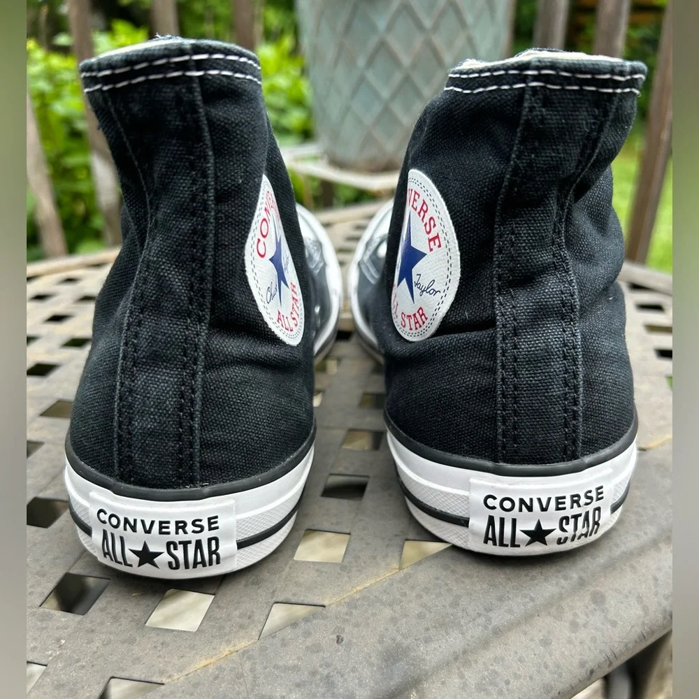 Converse CTAS Black canvas high tops. 6 women’s, 4 men’s - Picture 2 of 6